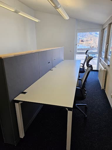 FixDesk Arbeitsplätze im Coworking Alpraum Workspace in Oberstdorf